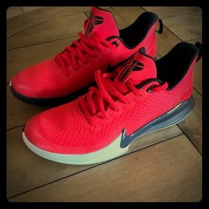 KOBE Mamba Focus red/black/white